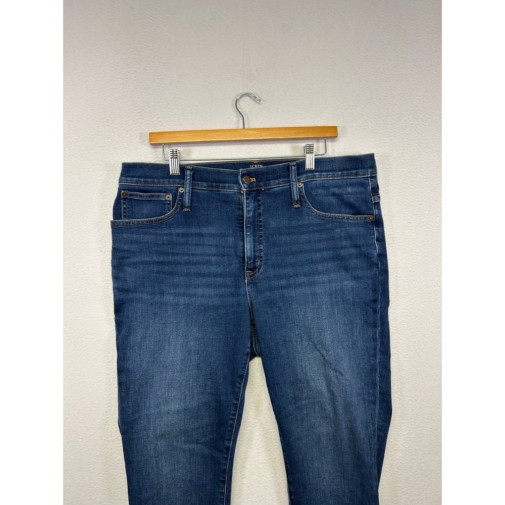 Classic Minimalist J.Crew Womens 33 Blue 9" Mid-Rise Skinny Jeans - Picture 8 of 10